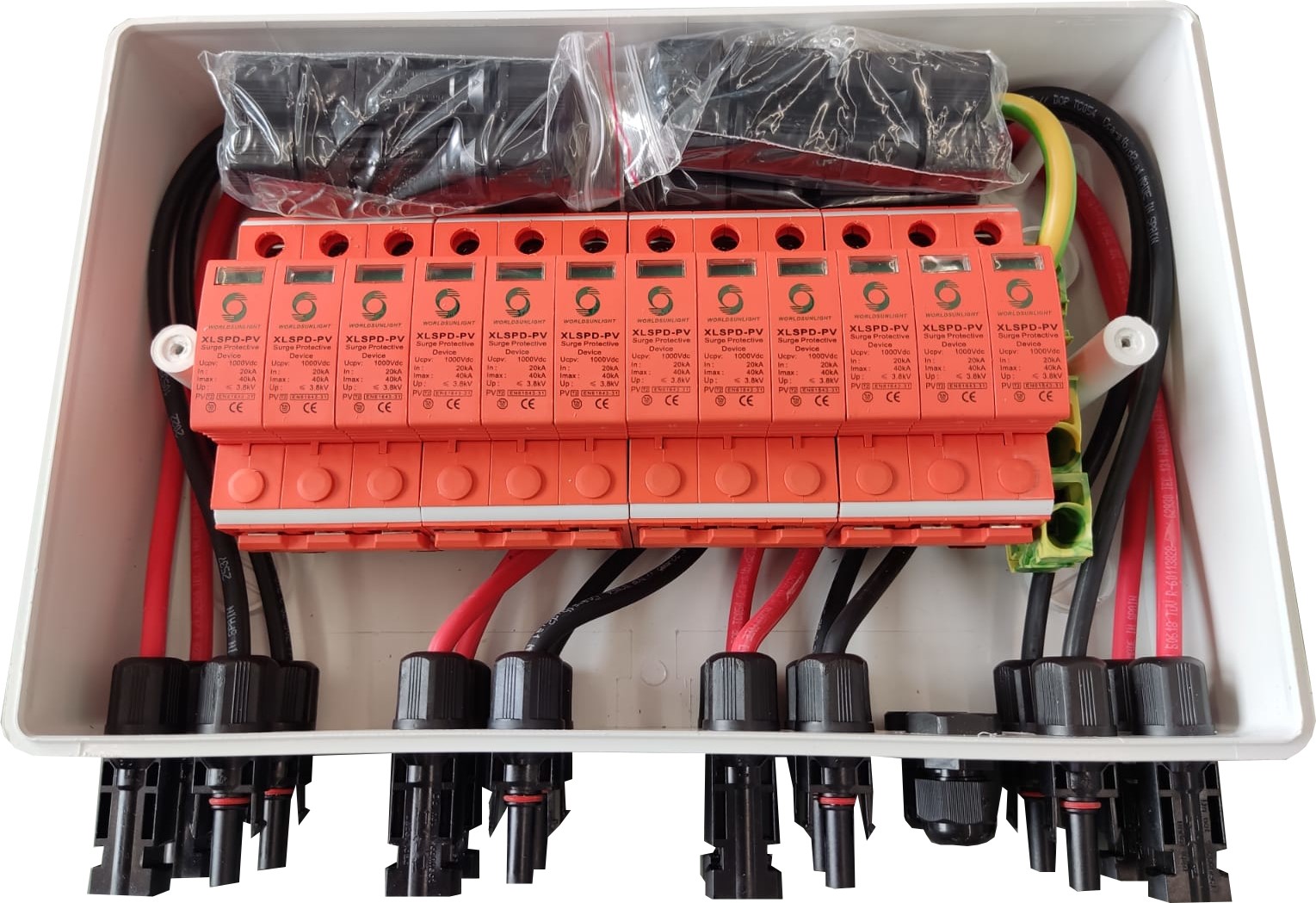 PV DC Überspannungsschutz Solar Anschlusskasten 4-strings Photovoltaik  Modular Typ I + Typ II - Power Plant Monitoring