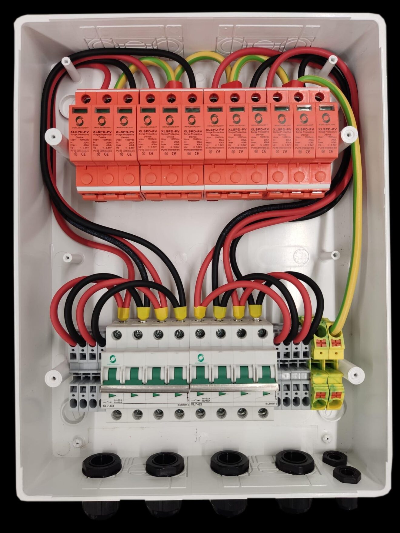 PV DC Überspannungsschutz mit Trennschalter 4-strings Solar Generator ...